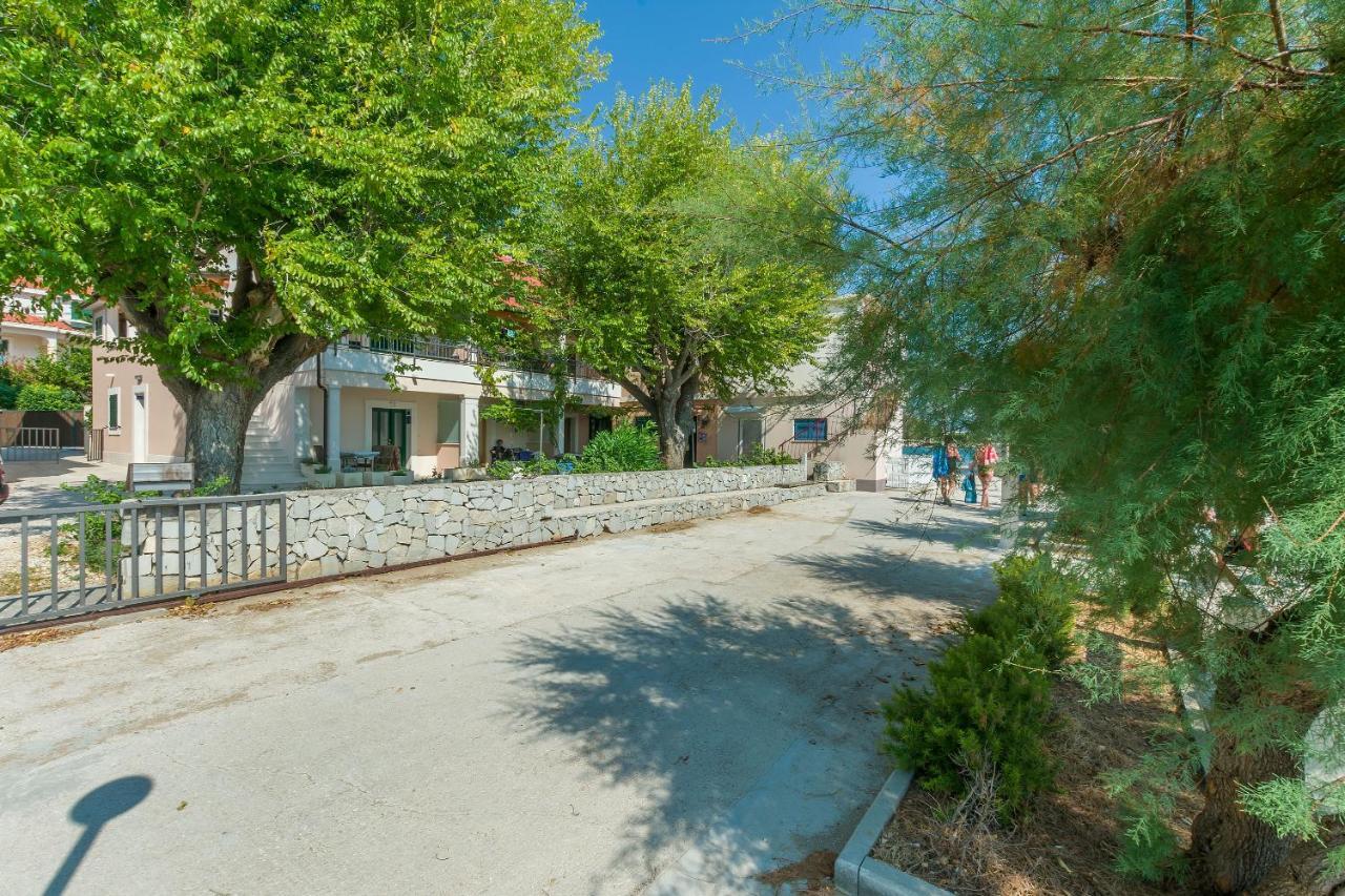Apartments Roko Duce Exterior photo